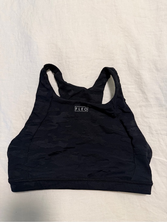 Fleo Other - Fleo Black Textured High-Neck Sports Bra